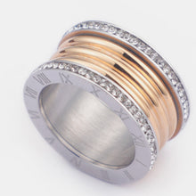 Carregar imagem no visualizador da galeria, Inlaid Zircon Stainless Steel Ring
