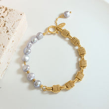 Carregar imagem no visualizador da galeria, Half Pearl Half Chain Stainless Steel Bracelet
