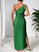 Carregar imagem no visualizador da galeria, Slit One Shoulder Sleeveless Maxi Dress
