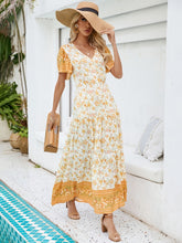 Carregar imagem no visualizador da galeria, Printed Surplice Short Sleeve Maxi Dress
