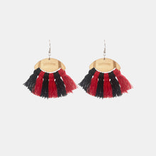 Carregar imagem no visualizador da galeria, Fringe Detail Football Shape Wooden Dangle Earrings
