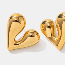 Carregar imagem no visualizador da galeria, Heart Shape Stainless Steel Stud Earrings
