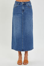 Carregar imagem no visualizador da galeria, RISEN High Rise Back Slit Denim Skirt
