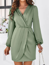 Carregar imagem no visualizador da galeria, Ruched Surplice Long Sleeve Mini Dress
