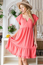 Carregar imagem no visualizador da galeria, Reborn J Ruffled Notched Cap Sleeve Dress
