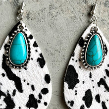 Carregar imagem no visualizador da galeria, Artificial Turquoise Teardrop Earrings
