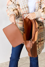 Carregar imagem no visualizador da galeria, SHOMICO Vegan Leather Handbag with Pouch
