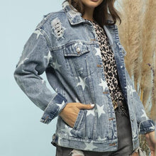 Carregar imagem no visualizador da galeria, Star Distressed Denim Shacket
