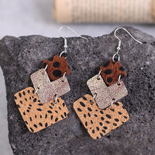 Carregar imagem no visualizador da galeria, Alloy Drop Earrings
