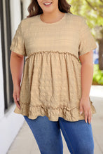 Carregar imagem no visualizador da galeria, Blusa babydoll plus size com babados
