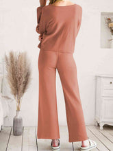 Carregar imagem no visualizador da galeria, Long Sleeve Lounge Top and Drawstring Pants Set
