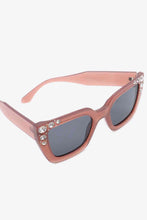 Carregar imagem no visualizador da galeria, Inlaid Rhinestone Polycarbonate Sunglasses
