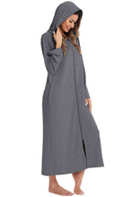 Carregar imagem no visualizador da galeria, Zip Front Hooded Night Dress with Pockets
