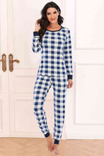 Carregar imagem no visualizador da galeria, Plaid Round Neck Top and Pants Set
