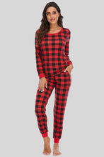 Carregar imagem no visualizador da galeria, Plaid Round Neck Top and Pants Set
