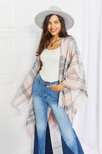 Load image into Gallery viewer, Leto Punch of Plaid Lightweight Poncho
