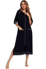 Carregar imagem no visualizador da galeria, Zip Up Slit Round Neck Night Dress with Pockets
