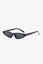 Carregar imagem no visualizador da galeria, Polycarbonate Frame UV400 Cat Eye Sunglasses
