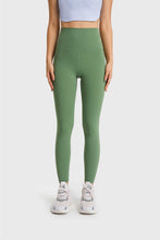 Load image into Gallery viewer, Ultra Soft High Waist Leggings
