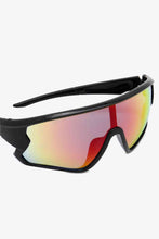 Carregar imagem no visualizador da galeria, Polycarbonate Shield Sunglasses
