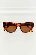 Carregar imagem no visualizador da galeria, Tortoiseshell Acetate Frame Sunglasses
