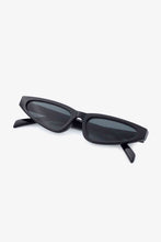 Carregar imagem no visualizador da galeria, Polycarbonate Frame UV400 Cat Eye Sunglasses
