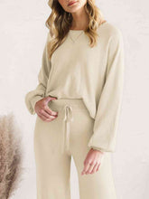 Carregar imagem no visualizador da galeria, Long Sleeve Lounge Top and Drawstring Pants Set
