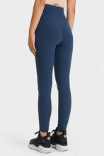 Load image into Gallery viewer, Ultra Soft High Waist Leggings
