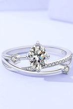 Load image into Gallery viewer, Moissanite Crisscross Ring
