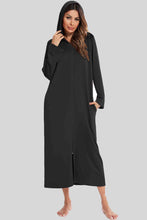 Carregar imagem no visualizador da galeria, Zip Front Hooded Night Dress with Pockets
