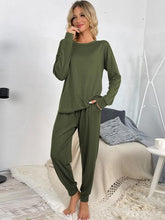 Carregar imagem no visualizador da galeria, Round Neck Top and Drawstring Pants Lounge Set
