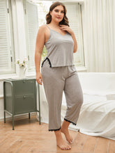 Carregar imagem no visualizador da galeria, Conjunto de pijama plus size com fenda em renda e calça
