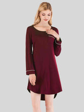 Carregar imagem no visualizador da galeria, Round Neck Night Dress with Pocket
