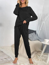 Carregar imagem no visualizador da galeria, Round Neck Top and Drawstring Pants Lounge Set
