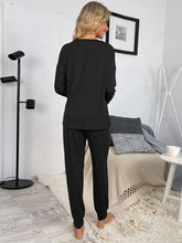 Carregar imagem no visualizador da galeria, Round Neck Top and Drawstring Pants Lounge Set
