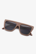 Load image into Gallery viewer, UV400 Polycarbonate Wayfarer Sunglasses
