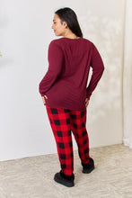 Carregar imagem no visualizador da galeria, Zenana Full Size Plaid Round Neck Top and Pants Pajama Set
