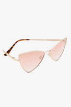 Carregar imagem no visualizador da galeria, Metal Frame Cat-Eye Sunglasses
