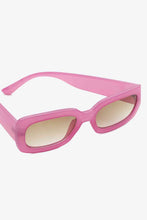 Carregar imagem no visualizador da galeria, Polycarbonate Frame Rectangle Sunglasses
