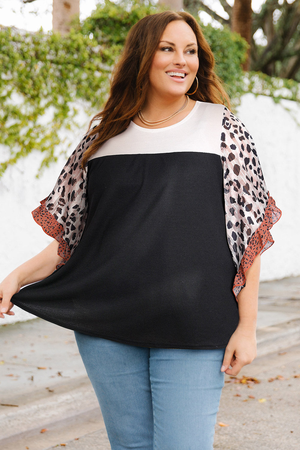 Blusa Plus Size Estampada Color Block com Babados