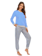 Carregar imagem no visualizador da galeria, Long Sleeve Top and Polka Dot Pants Set
