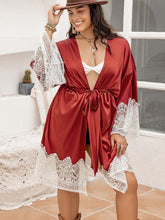 Carregar imagem no visualizador da galeria, Plus Size Lace Patchwork Tie Front Robe
