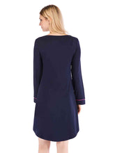 Carregar imagem no visualizador da galeria, Round Neck Night Dress with Pocket
