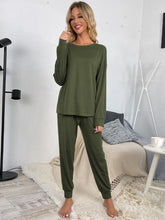 Carregar imagem no visualizador da galeria, Round Neck Top and Drawstring Pants Lounge Set
