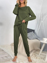 Carregar imagem no visualizador da galeria, Round Neck Top and Drawstring Pants Lounge Set
