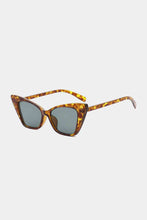 Carregar imagem no visualizador da galeria, Acetate Lens Cat Eye Sunglasses
