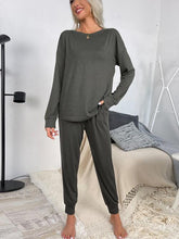 Carregar imagem no visualizador da galeria, Round Neck Top and Drawstring Pants Lounge Set
