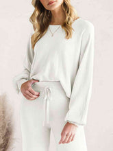 Carregar imagem no visualizador da galeria, Long Sleeve Lounge Top and Drawstring Pants Set
