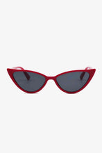 Carregar imagem no visualizador da galeria, Polycarbonate Cat-Eye Sunglasses
