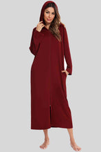 Carregar imagem no visualizador da galeria, Zip Front Hooded Night Dress with Pockets
